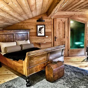 Woodensuite , Malonno Italia