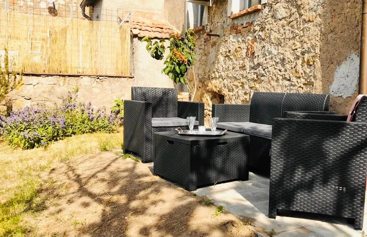 Holiday home New Remodel & Garden - Entire House - Exclusive Use Villa Sassofortino